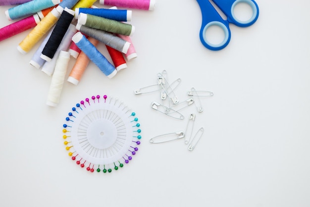 рабочее место вышивальщицы